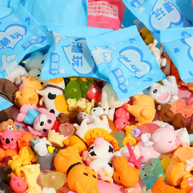 40 Pieces/Set Random Cartoon B - Resin Art Case review and price